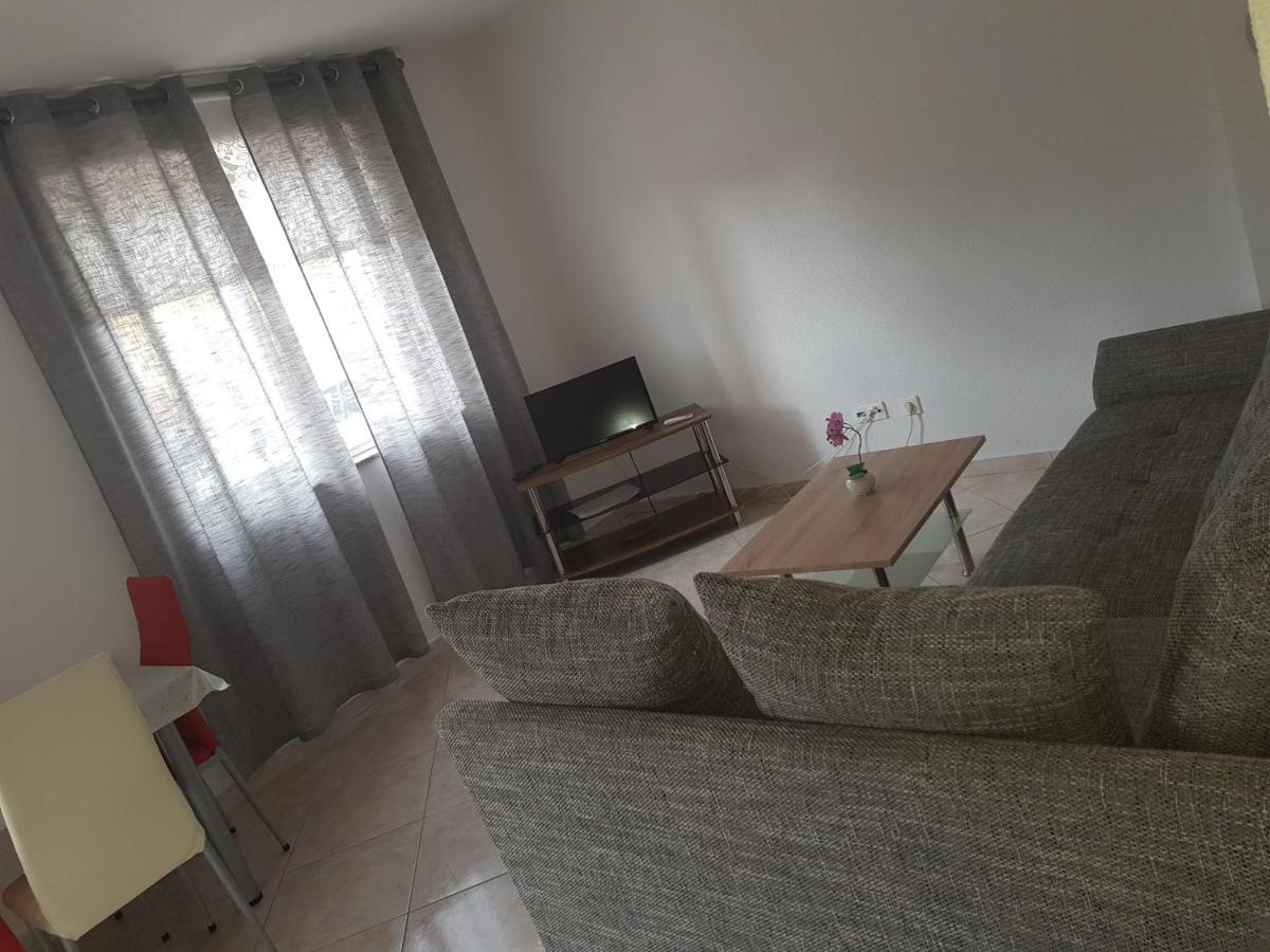 Apartmani Vrdoljak Малинска Экстерьер фото