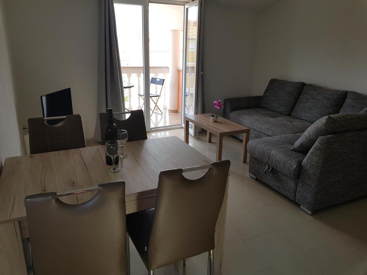 Apartmani Vrdoljak Малинска Экстерьер фото