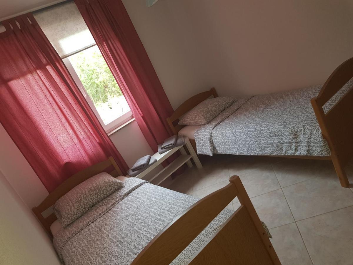 Apartmani Vrdoljak Малинска Экстерьер фото