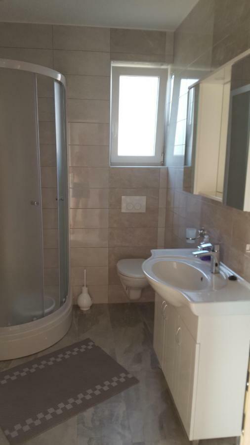 Apartmani Vrdoljak Малинска Экстерьер фото